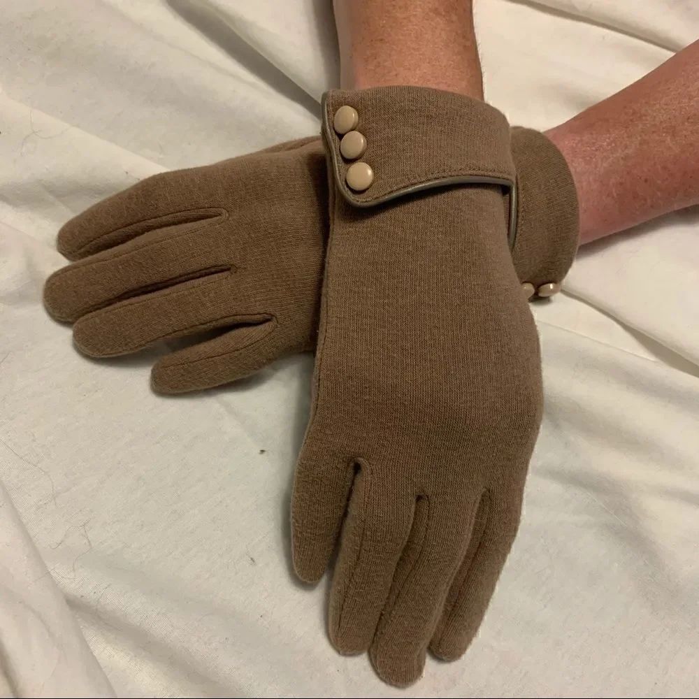 Two Sets of Typing Gloves Gray and Brown - Picture 2 of 6